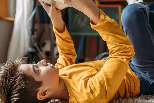 Encouraging a Love of Reading in Children: Strategies for Parents
