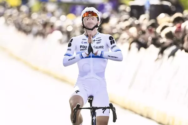 Demi Vollering Extends Contract with FDJ-SUEZ, Cementing Her Status as a Cycling Phenomenon