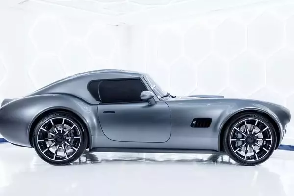 AC Cars Unveils the 720-hp Cobra GT Coupe, a British Icon Reborn