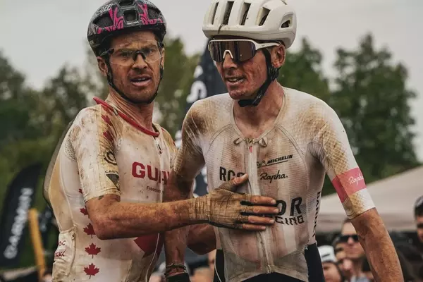 Unbound Gravel Debut Ends Early for Romain Bardet Amidst Challenging Conditions