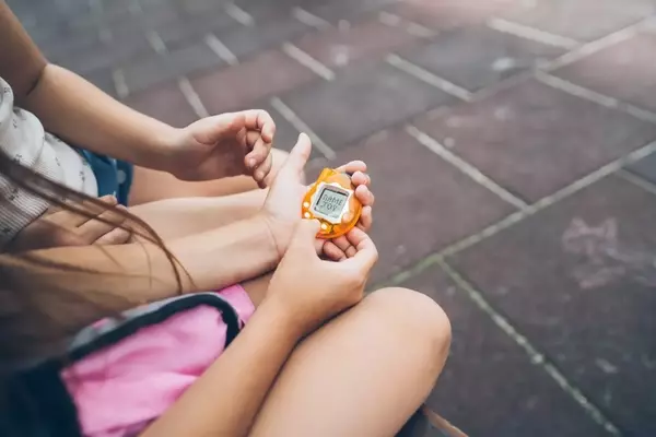 Timeless Wisdom: '90s Parents' Advice for Today's Youth