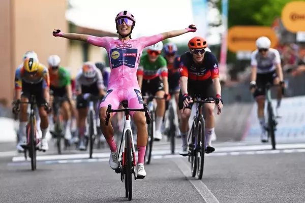 Balsamo Dominates Stage 3 of Giro d'Italia Women