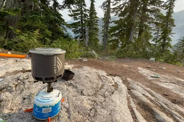 Optimizing Your Nutrition Strategy for High-Altitude Hiking
