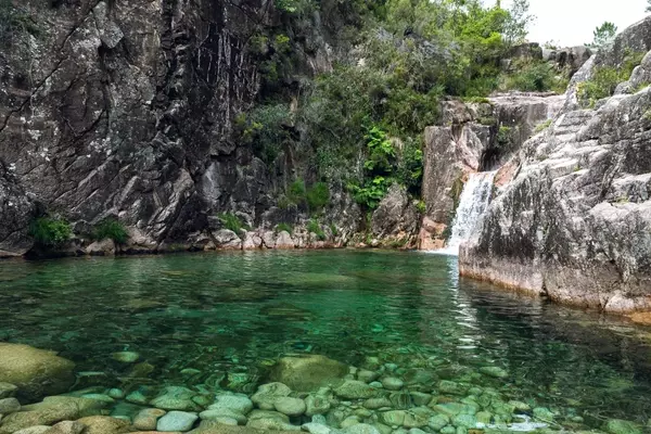 Maximize Your Adventure: Top International Parks for Unforgettable Hiking Vacations