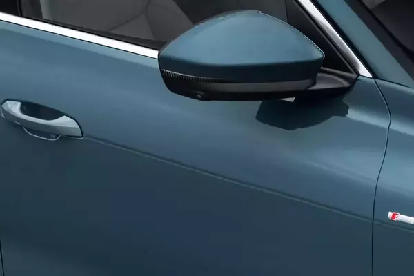 Audi Q7 Teased: A Glimpse into the Future of Luxury SUVs