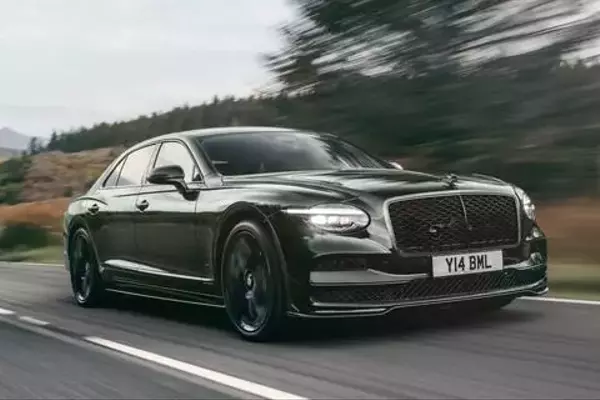 2027 Bentley Flying Spur: A Luxurious and Powerful Sedan Redefined