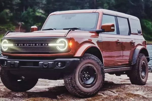 Ford Unveils Bronco Filson with Raptor Engine and Sasquatch Package