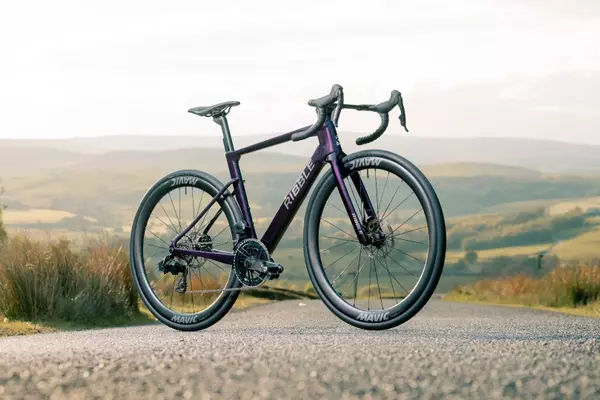 Innovative Cycling Gear: Performance and Affordability in Focus