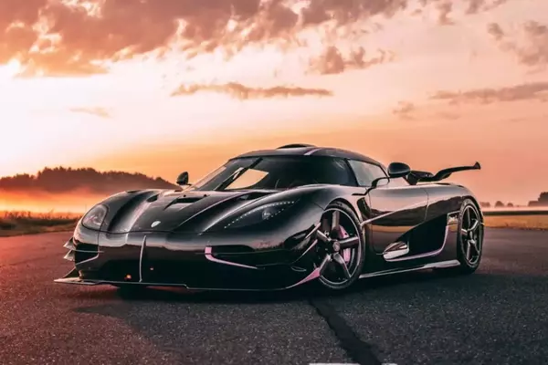 Koenigsegg One:1 Auctioned Amidst Theft Controversy