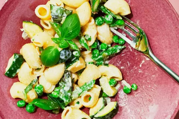Spring Pasta with Vibrant Vegetables