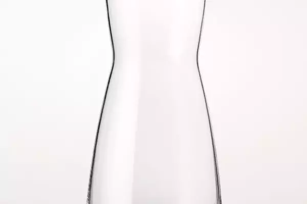 Elevate Your Hydration: Discover the Perfect Bedside Carafe for a Five-Star Bedroom Experience