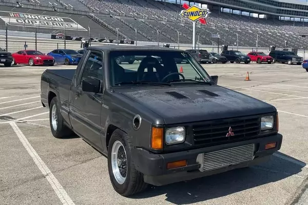 A Reimagined Mitsubishi Mighty Max: An Evo in Disguise