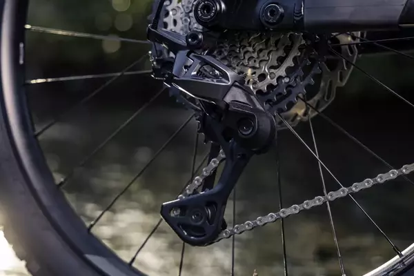 Shimano Introduces Enhanced XT Components and New Pedals for Mountain Bikes