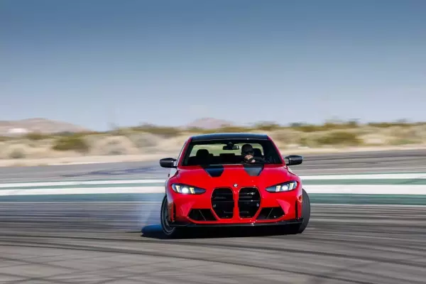 BMW M3 to Retain Pure Combustion Engine, Offers Manual Option