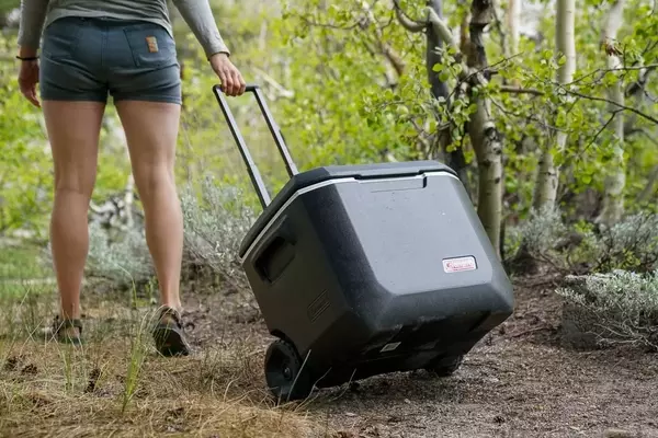 Comprehensive Review of the Coleman 50-Quart Xtreme Wheeled Cooler