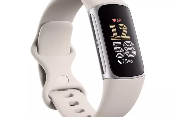 Top Slim Fitness Trackers: Style Meets Health Monitoring