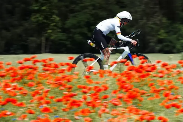 Cyclist Sarah Ruggins Smashes Europe Cross-Continent Record