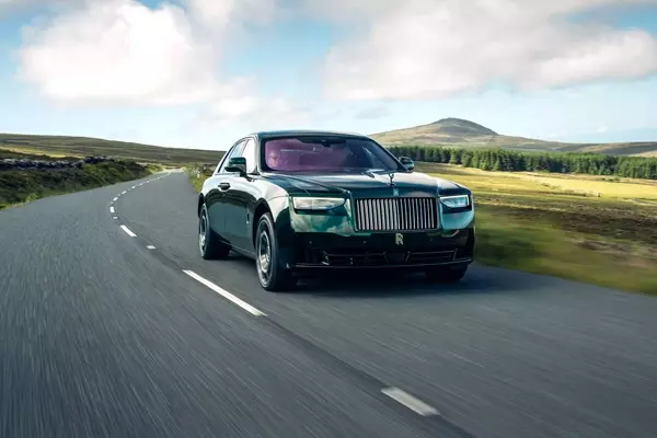 Rolls-Royce Honors Historic Race Victory with Special Edition Ghost