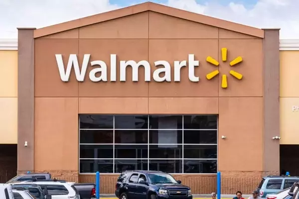 Walmart Slashes Prices on Outdoor Solar Lights by 77%