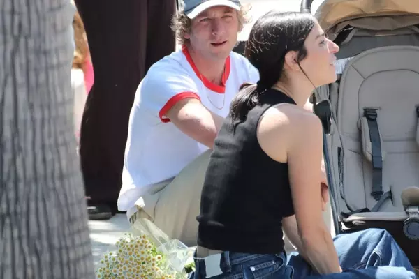 Jeremy Allen White's New Favorite Baseball Cap: A Stylish Update from Small Talk Studio