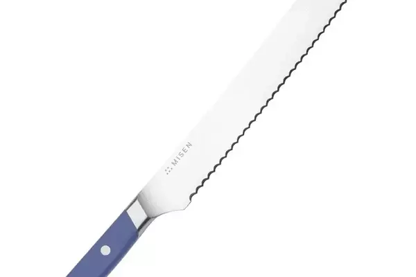 The Ultimate Guide to Selecting the Best Serrated Bread Knives