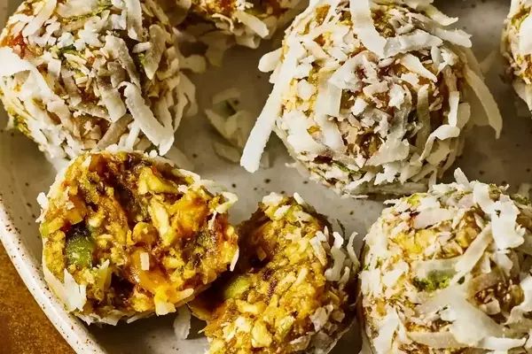 Tropical Mango-Lime Coconut Energy Bites: Your Fiber-Rich Boost
