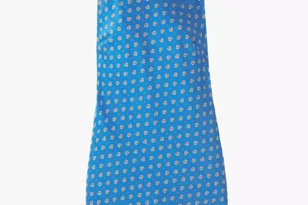 Embracing 60s Chic: How to Style a Shift Dress for Summer