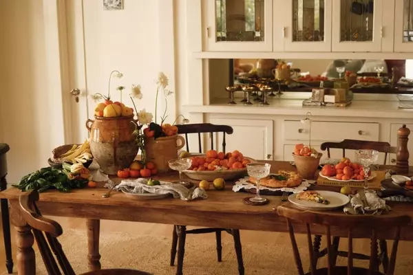 Kendall Knox's Mediterranean-Inspired Summer Lunch