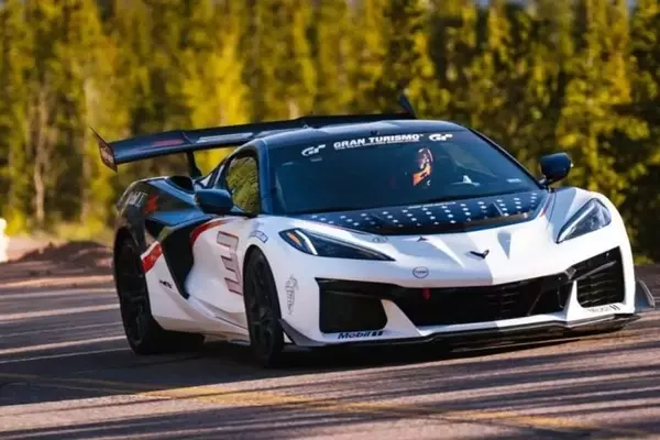 Corvette ZR1X Dominates Pikes Peak with New Production Car Record