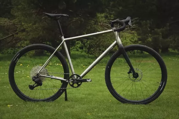 Sonder Camino Ti GRX1 Di2: A Comprehensive Gravel Bike Review