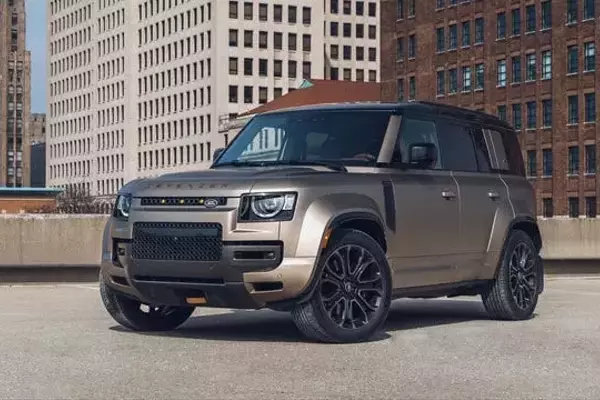 Land Rover Recalls Over 250,000 SUVs Due to Airbag Deployment Issue