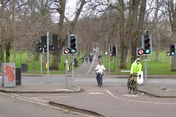 Architect Criticizes Cyclists for Space Usage, Citing "Greed"