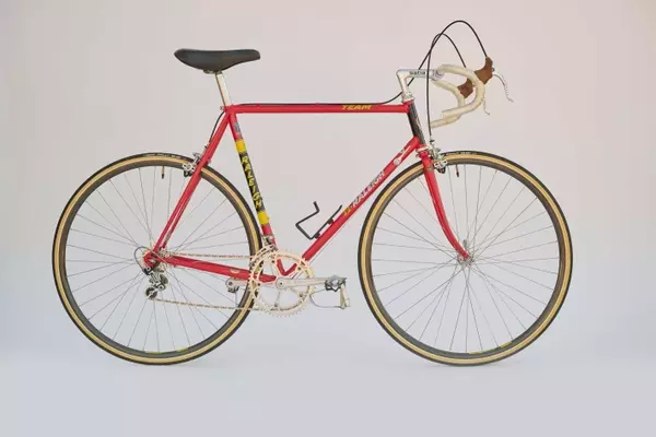 A Champion's Comeback: The Story of Tommy Godwin's Raleigh Bicycle