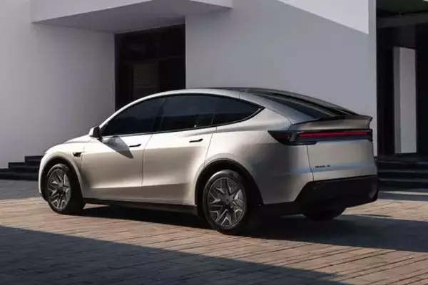 Tesla Introduces Long-Wheelbase Model Y L to U.S. Market, Offering Enhanced Family Comfort
