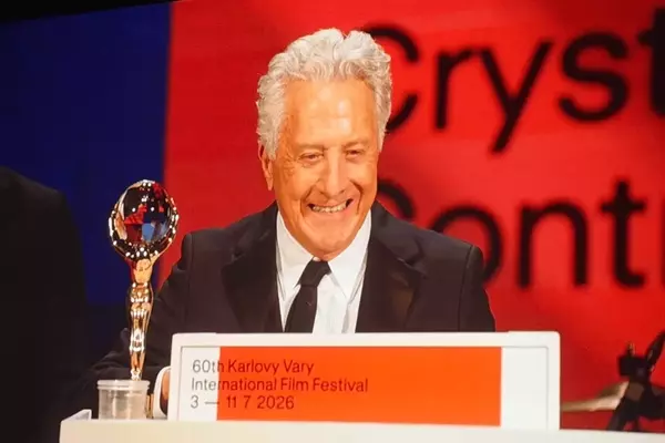 Dustin Hoffman and Maggie Gyllenhaal Honored at Karlovy Vary Film Festival