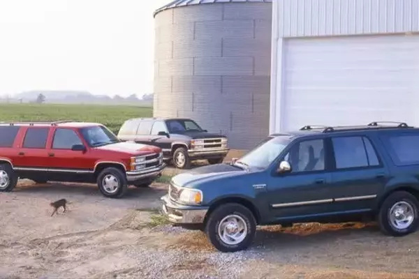 Full-Size SUV Showdown: Ford Expedition vs. Chevrolet Suburban and Tahoe