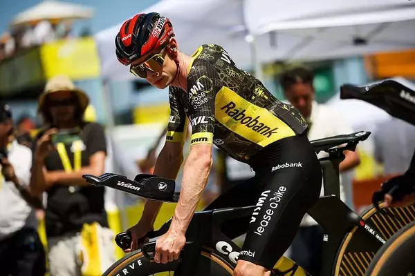 UCI Cracks Down on Ice Socks at Tour de France Amid Soaring Temperatures