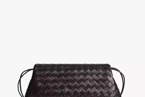 A Comprehensive Guide to Bottega Veneta's Iconic Handbags