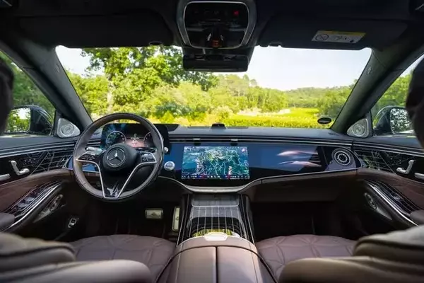 2027 Mercedes-Maybach S580 Interior Showcase