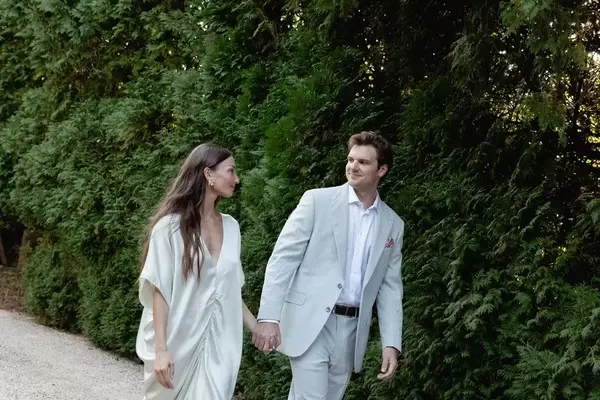 A Hamptons Wedding Infused with Old-World Charm and Playful Pink Hues
