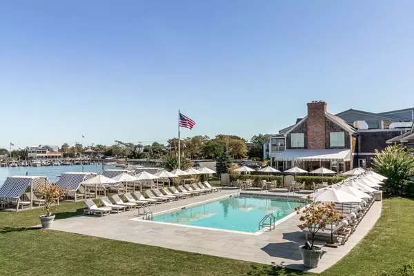 A Summer Retreat to Sag Harbor: A Complete Guide