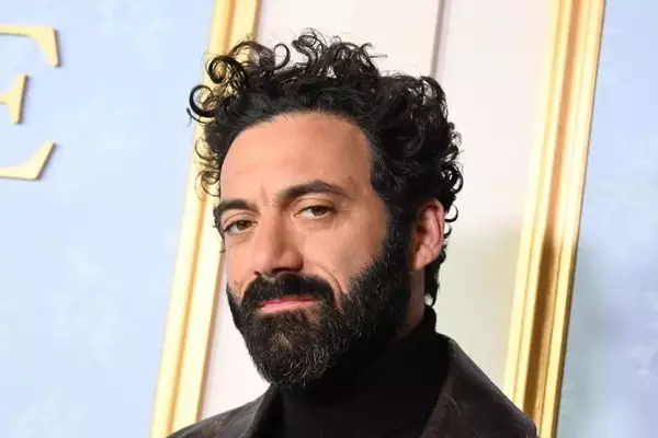 Morgan Spector to Star as Robert Langdon in Netflix's "The Secret of Secrets"