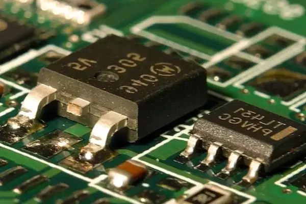 Leading Analyst Recommends Alternative Investment Over Micron Technology