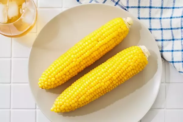 The Culinary Consensus: Chefs Endorse Boiling as the Superior Method for Preparing Corn on the Cob