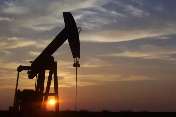 Baytex Energy Gains Hedge Fund Favor with Strategic Buybacks and Price Target Adjustments