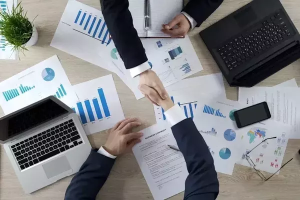 Cybersecurity Acquisition Race: Tech Giants Eye SentinelOne's $6 Billion Value