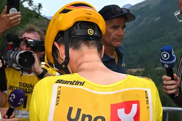 Innovations in Cycling Safety: Head Impact Sensors at the Tour de France