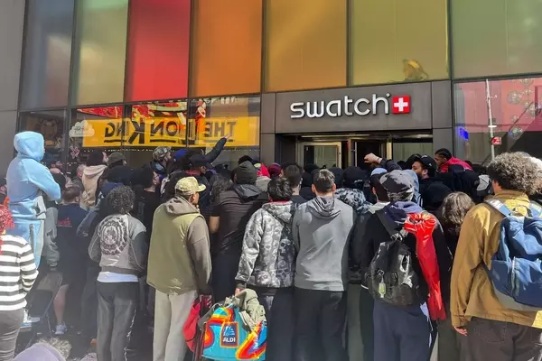 Swatch's Royal Pop Launch: A Resounding Success Despite Initial Challenges