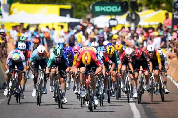 Tour de France: Record-Breaking Speed on Stage 11