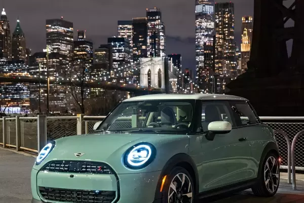 Mini Cooper's Oxford Edition Returns for 2027 with Enhanced Features